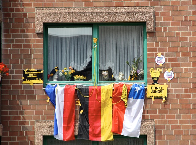 西甲战报：安东尼破门，费兰戴帽，巴塞罗那5-3客胜贝蒂斯